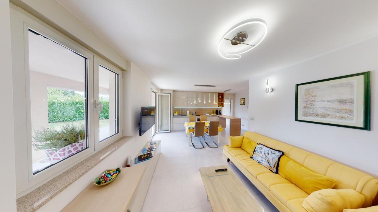Design Apartment Emerald Viskovo Esterno foto