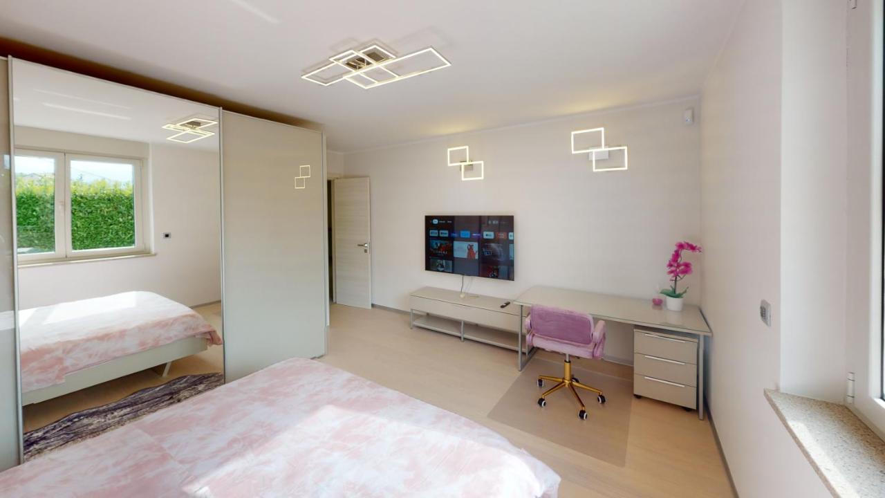 Design Apartment Emerald Viskovo Esterno foto